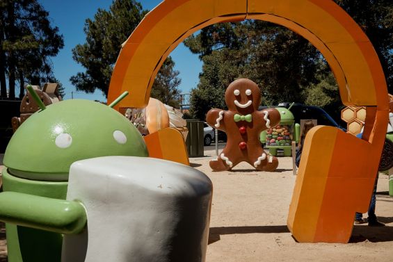 android mascot in theme park